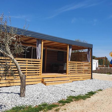 Mobile Homes Karlo & Dino PUY Quarto foto