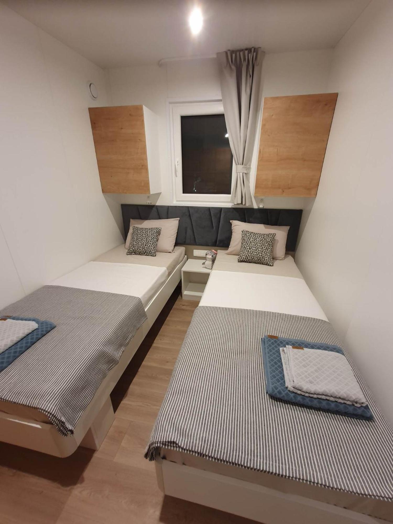 Mobile Homes Karlo & Dino PUY Quarto foto